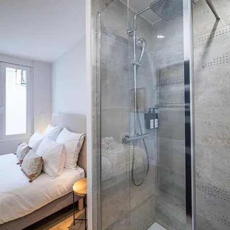 Oiqia • Palace • N°5 *