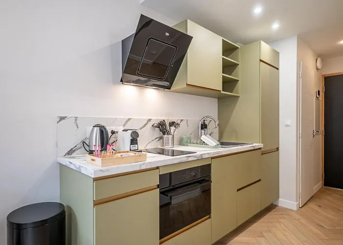 Hestia Palace N5 * Tours